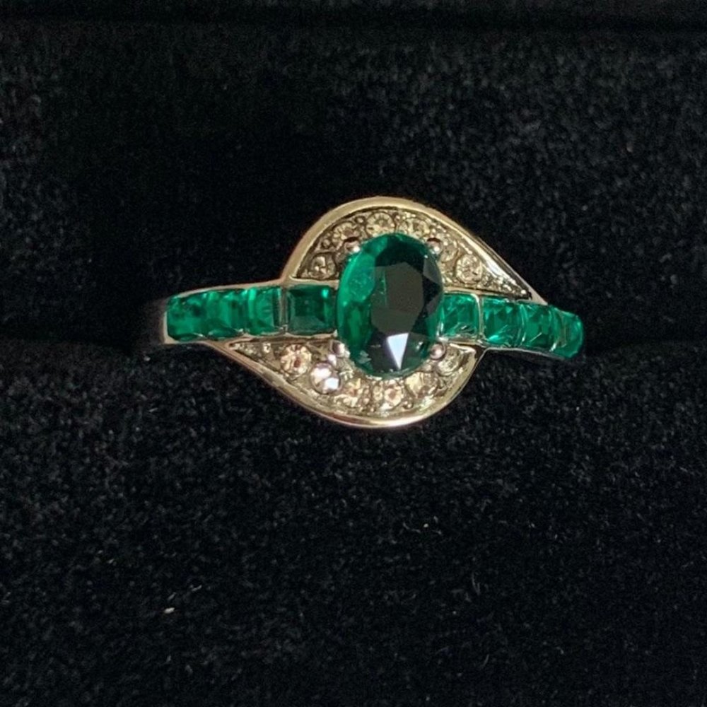 Silver 925 Green and Clear Crystals Ring